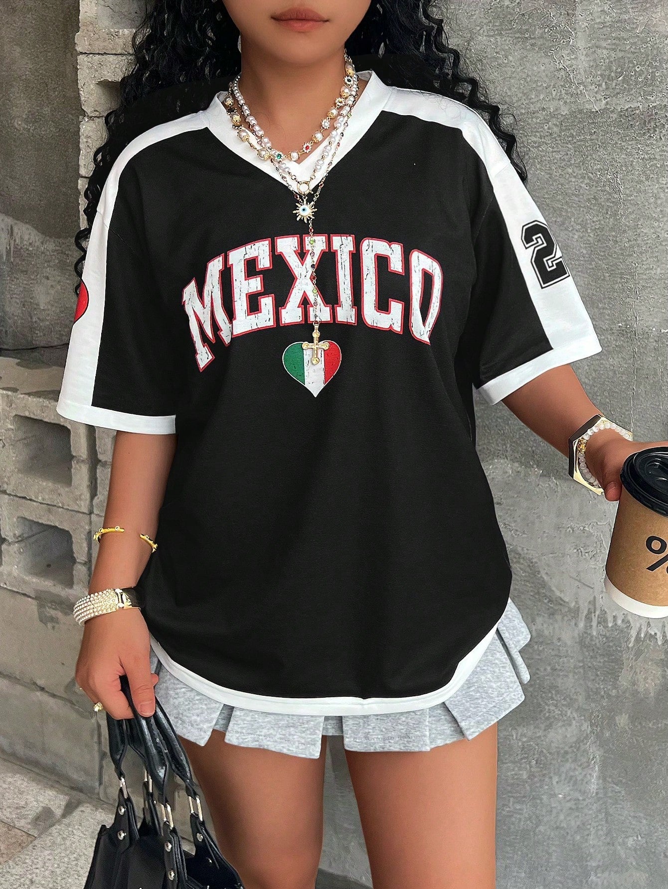 Short-sleeved Women's T-shirt V-neck Letter Printing
